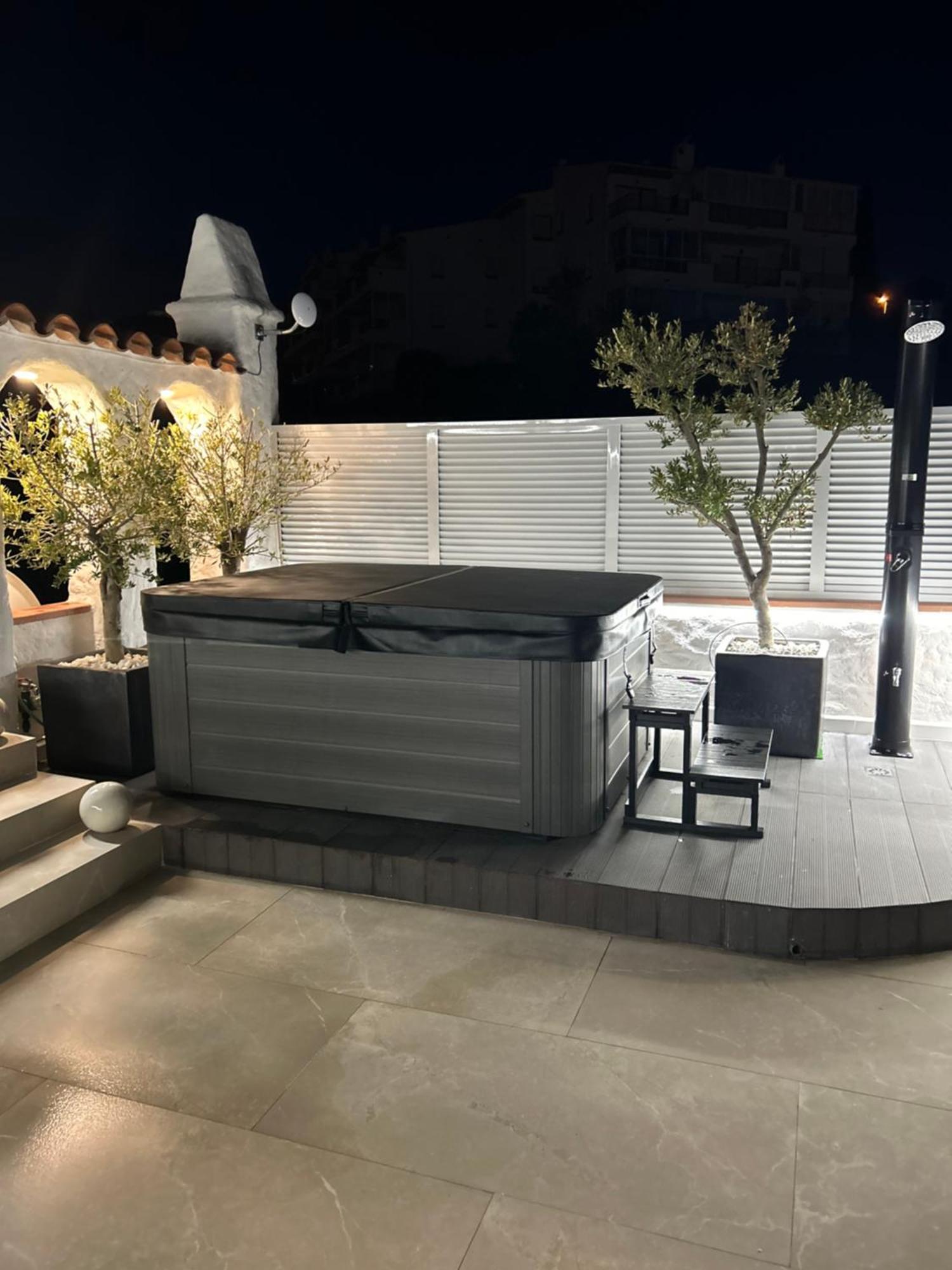 Appartement Duplex Rosas Avec Terrasse Magnifique Jacuzzi Vue Mer Exterior foto